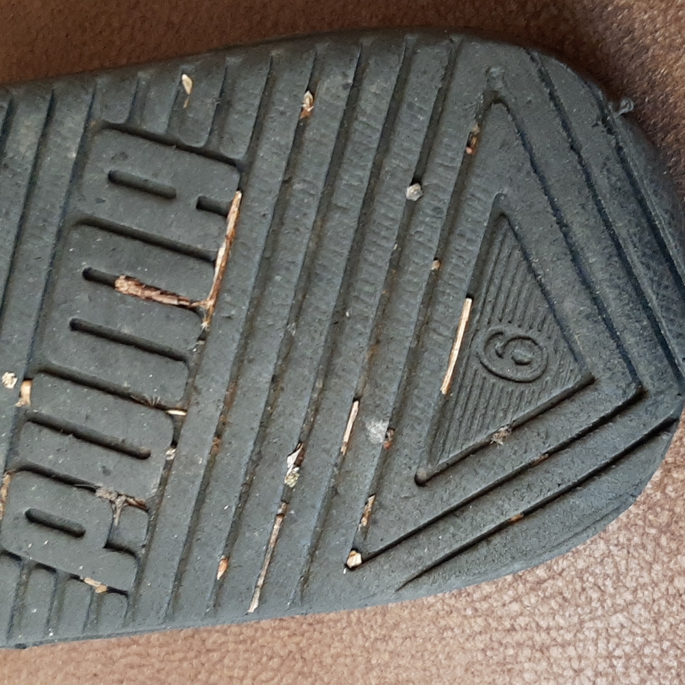 Puma silver and black slides Size 6 - Picture 5 of 5